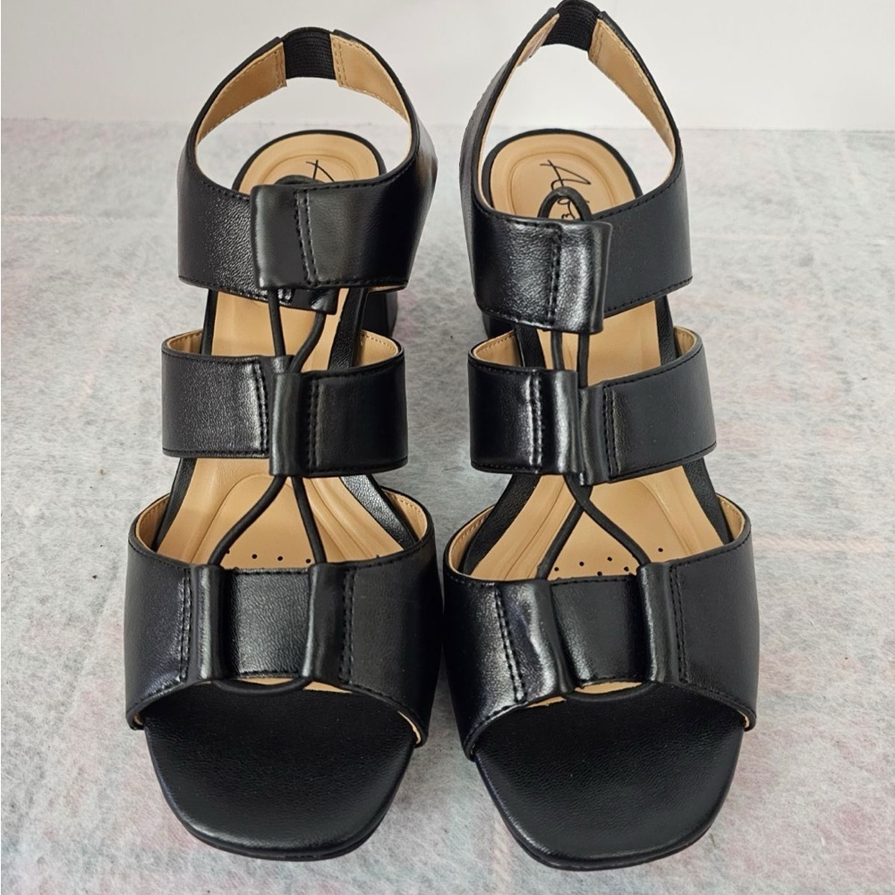 Abella Carly Sandals Women’s 7M Black